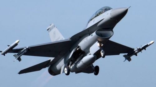 Американские F-16 отработали бомбометание в Эстонии