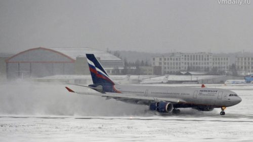 В аэропортах Москвы отменено 33 рейса