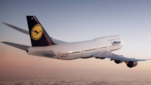 Самолет Lufthansa совершил экстренную посадку