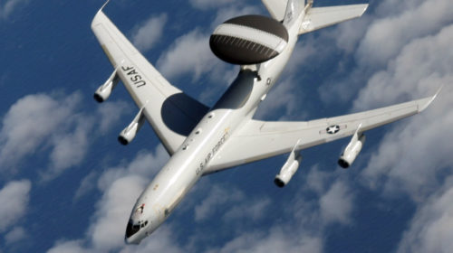 Самолет-разведчик НАТО с системой AWACS приземлился на авиабазе в Бухаресте
