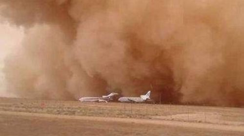 В аэропорту Пекина из-за песчаной бури отменены или задержаны 160 рейсов