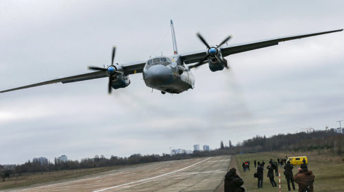Жесткую посадку совершил Ан-26 в Балашове — один погиб.