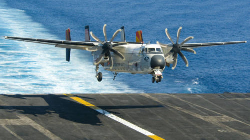 Катастрофа транспортного самолета ВМС США, с воды спасли восемь из одиннадцати человек