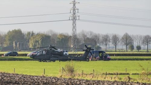 В Нидерландах военный вертолет столкнулся с ЛЭП, обесточив десятки тысяч людей.Фото