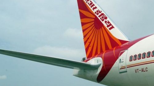 Индийскую стюардессу чуть было не изнасиловал пилот, полиция разбирается