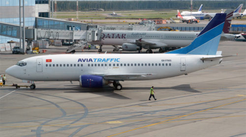 В аэропорту «Жуковский» тягач задел самолет Boeing 737