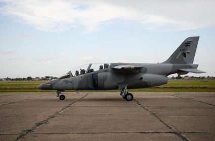 Аргентинская авиастроительная компания FAdeA выпустила первые серийные учебные самолеты IA-63 Pampa III