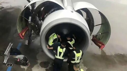 Пассажир бросил монеты в двигатель самолета на удачу и пошел под суд