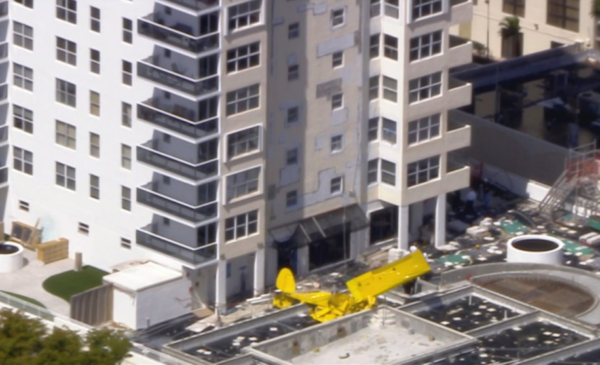 Screenshot_2019-03-03 1 dead after small plane crashes into Fort Lauderdale condo building(2)