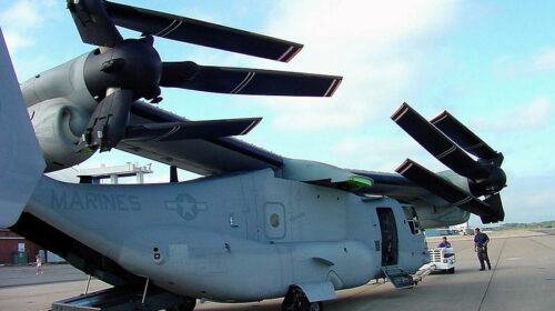 Конвертоплан MV-22 Osprey ВВС США совершил вынужденную посадку в японском аэропорту Итами