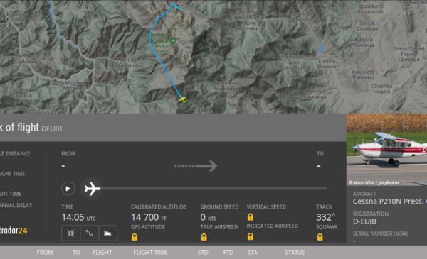 Screenshot_2019-04-03 Live Flight Tracker - Real-Time Flight Tracker Map Flightradar24