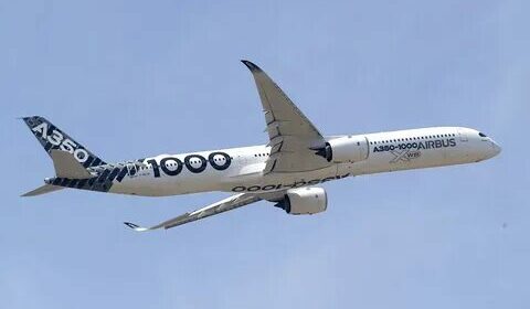 Самолет-лаборатория Airbus на базе A350-1000 совершил первый полностью автоматический взлет | ВИДЕО