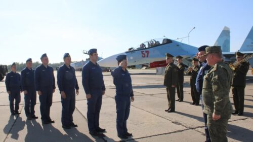 Три Су-30СМ ВКС РФ прилетели на аэродром в Барановичах