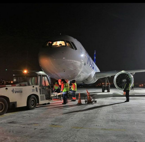 21 пассажиров. Иркут МС-21-300. Самолет 4000км/ч. МС-21 над Новороссийском.