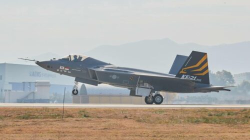 Второй прототип KF-21 совершил первый полет