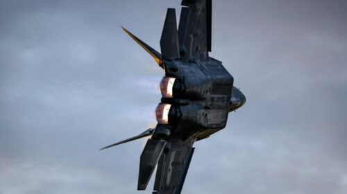 Флагман с серьёзными ограничениями: США спишут 32 истребителя F-22 Raptor в 2025 году