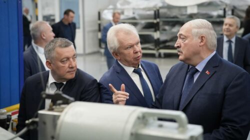 Президент Республики Беларусь Александр Лукашенко в сопровождении делегации посетил Иркутский авиационный завод