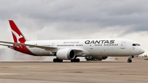 Qantas приходится задерживать рейсы из-за падения частей ракет SpaceX