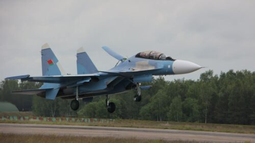 В Беларусь на один из аэродромов ВВС и войск ПВО прибыла партия самолетов Су-30СМ2.