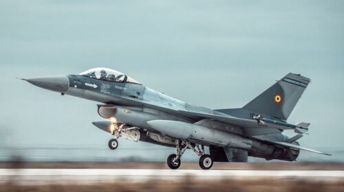 Восемнадцать истребителей F-16 за один Евро