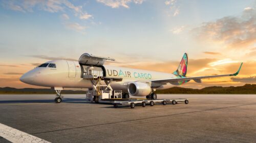 Embraer получил второго эксплуатанта E-Freighter
