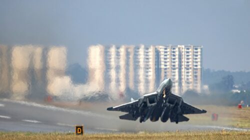 Су-57Э продемонстрировал исключительную дальность полета с вкладными топливными баками